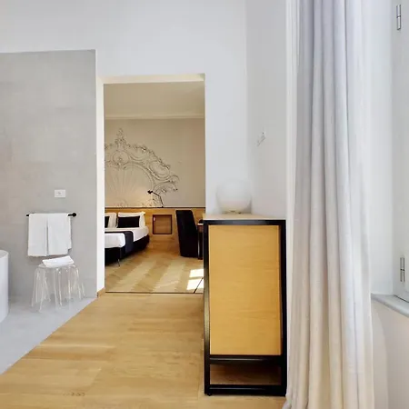 Youroom Abruzzi 4* Rom