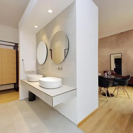 Youroom Abruzzi 4* Rom