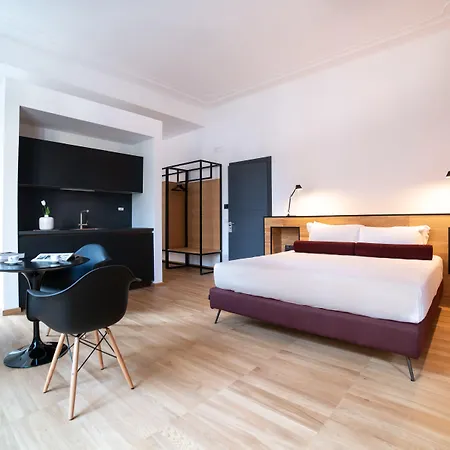 Youroom Abruzzi 4* Rom