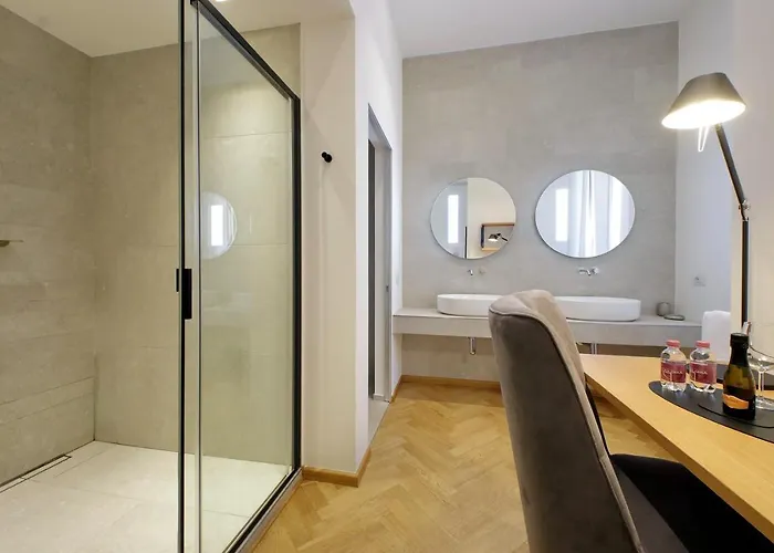 Youroom Abruzzi בית הארחה 4*