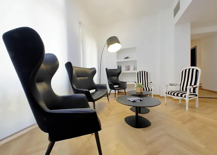 Youroom Abruzzi בית הארחה רומא