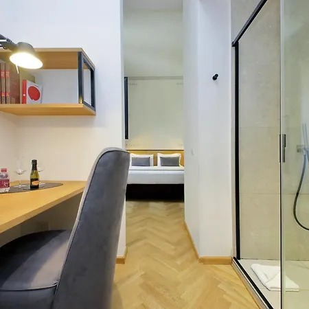 Youroom Abruzzi 3* Rome