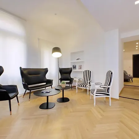 Youroom Abruzzi 4*