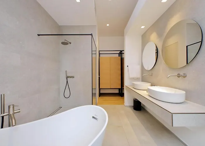 Πανσιόν Youroom Abruzzi 4*