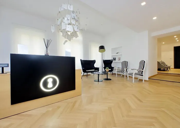 Youroom Abruzzi Πανσιόν 4*