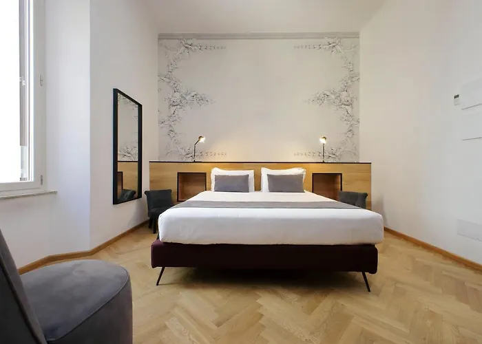 Youroom Abruzzi 4* ローマ