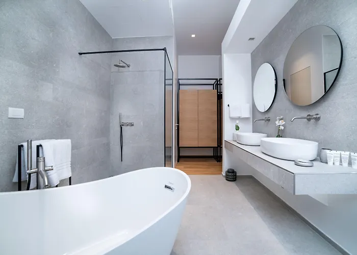 Youroom Abruzzi 4* ローマ